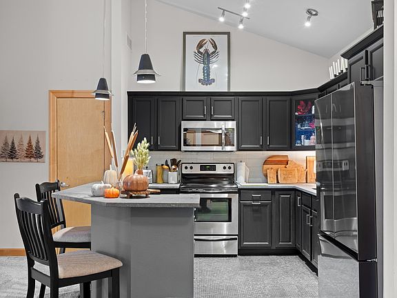 5th image of 8253 Mayo Dr Unit 310