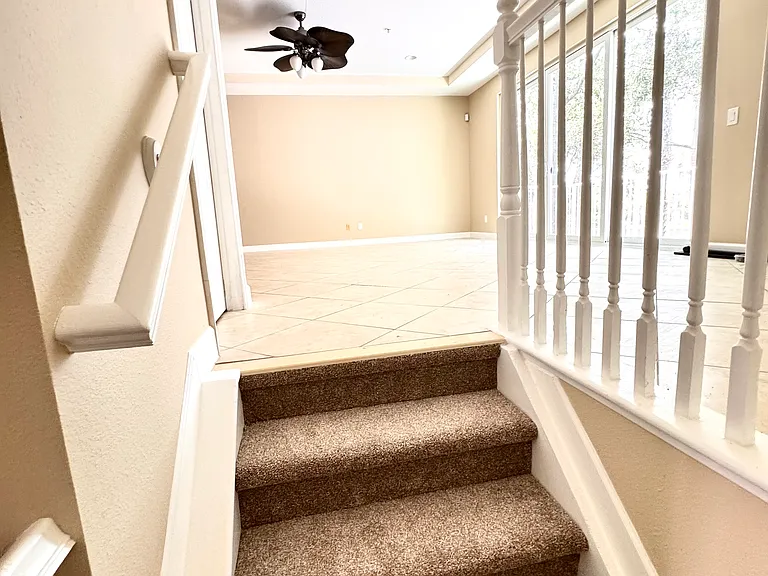 1243 Bolton Pl — Photo 7