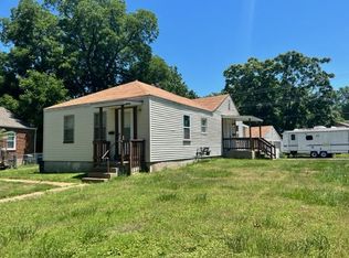 3400 Saint Joachim Ln, Saint Ann, MO 63074