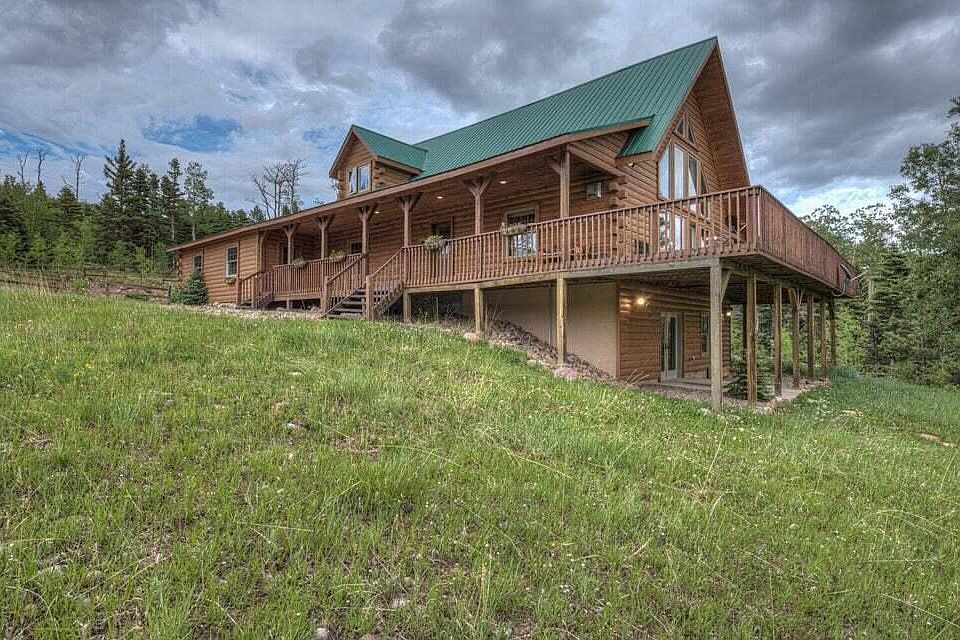 1st image of 22578 Lillie Ln
