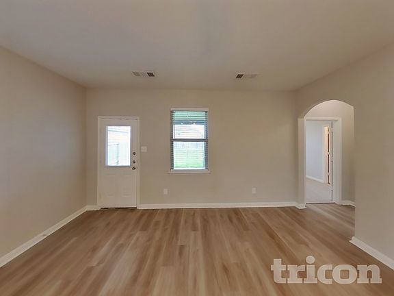 2nd image of 211 Kennedy Dr
