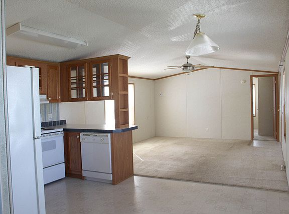 5th image of 108 6th Ave