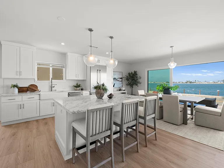 3611 Riviera Dr — Photo 14