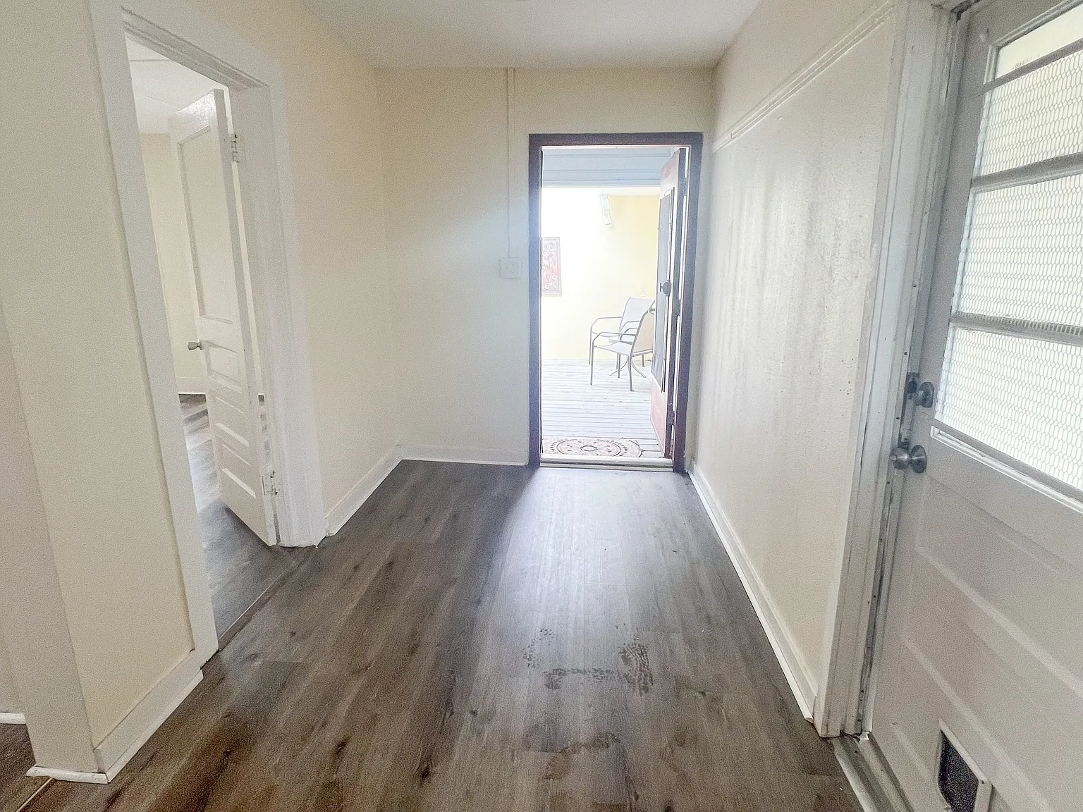 724 7th St N — Photo 3