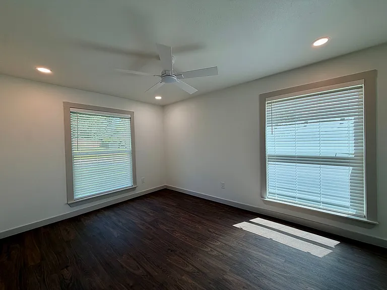 10801 Rick Dr — Photo 16