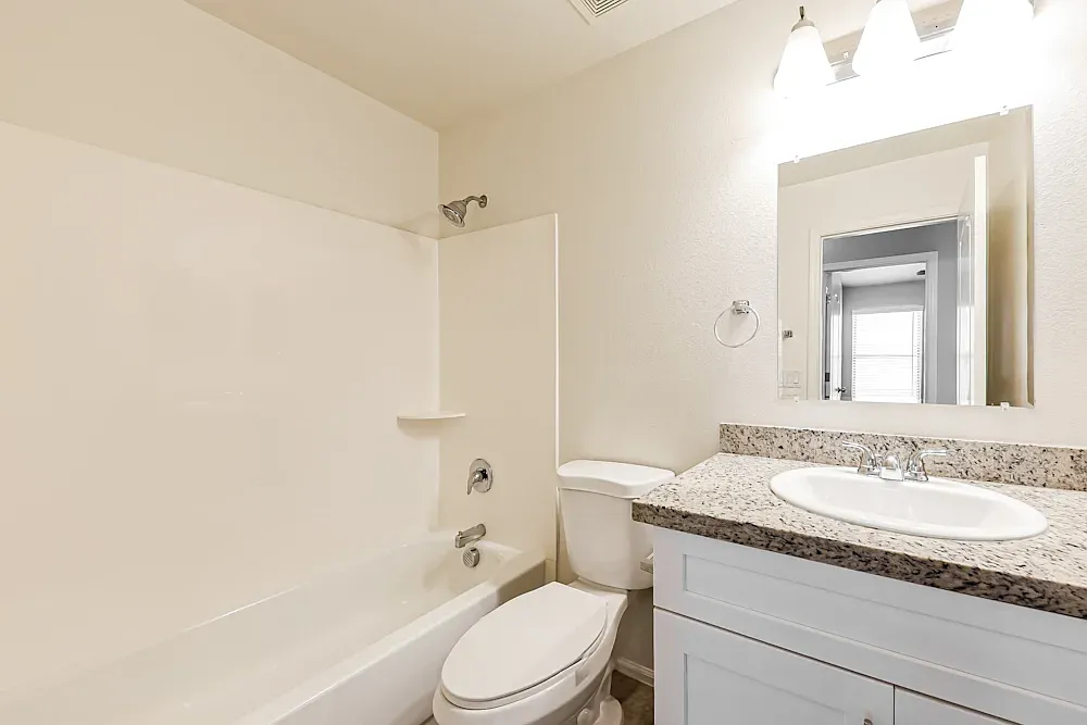 3 bed, 1420 sqft, $4,500 — Photo 1