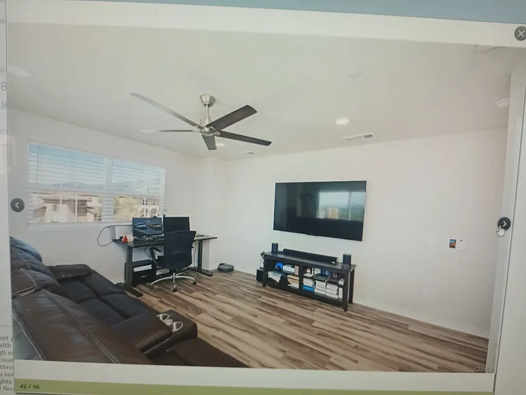 686 Heritage Ln — Photo 27