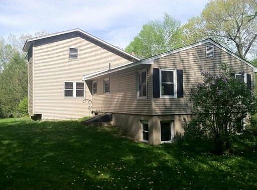 4th image of 63 Westwood Dr