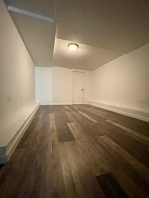 Rented by Compass | media 27