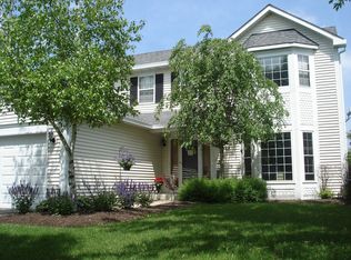 83 Jefferson Ln, Cary, IL 60013