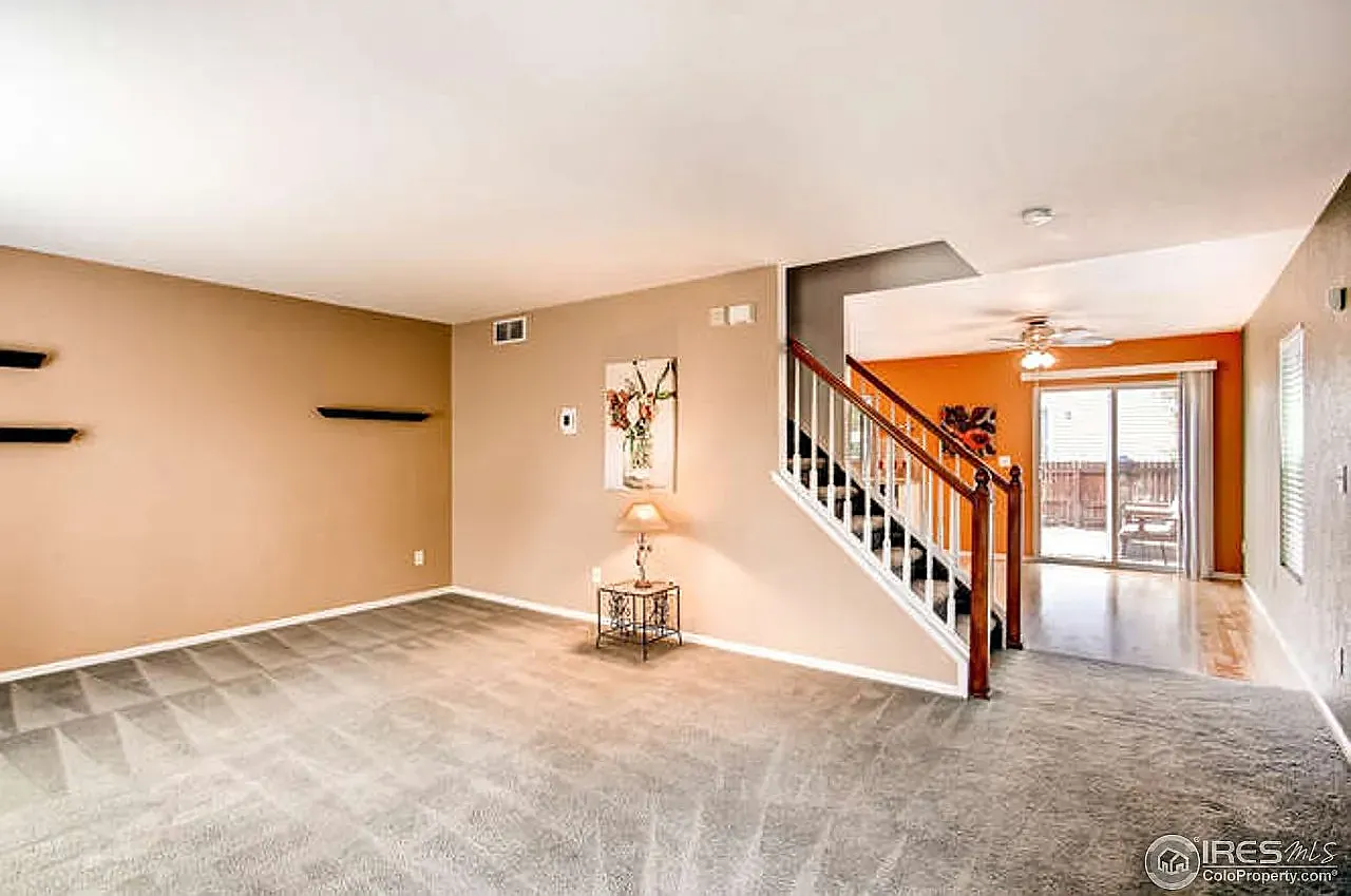 3 bed, 1410 sqft, $2,025 — Photo 4