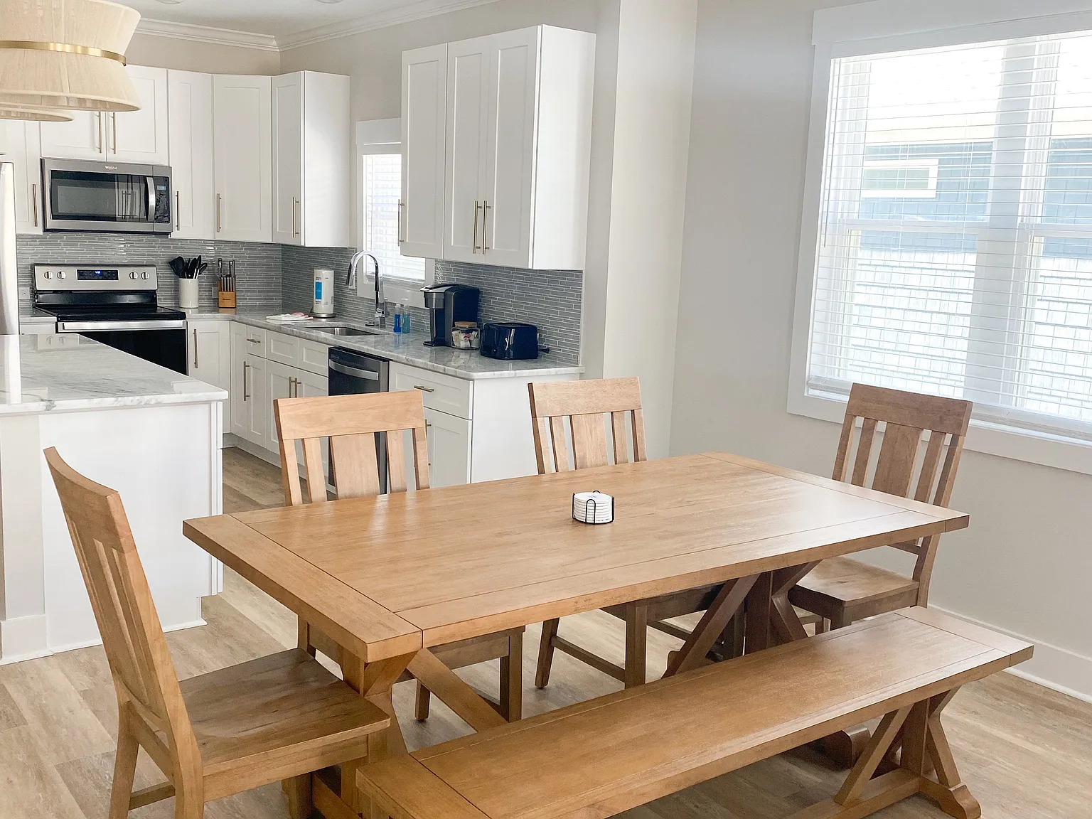 3 bed, 1800 sqft, $3,200 — Photo 2