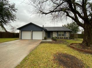 3211 Woodstone Dr, Baytown, TX 77521