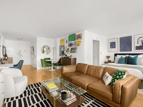 230 E 15th St APT 6A, Manhattan, NY 10003