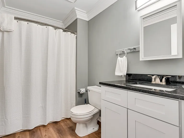 715 Barton St #715A — Photo 19