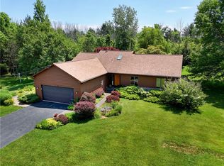 1 Newman Dr, Hilton, NY 14468