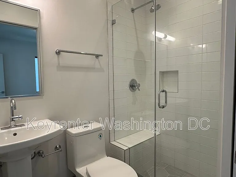 1460 Belmont St NW #204 — Photo 11