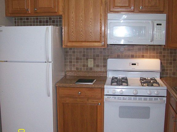 5th image of 40 Austin Ave APT 203