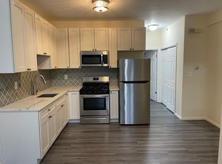 18 Sylva Ln #18B, Staten Island, NY 10305