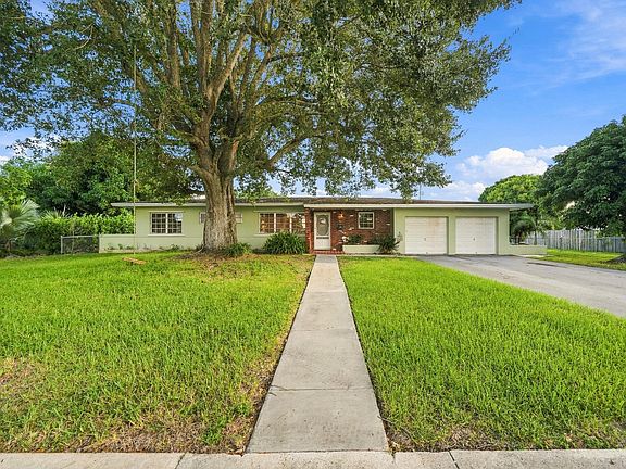 2nd image of 434 NW 20th St