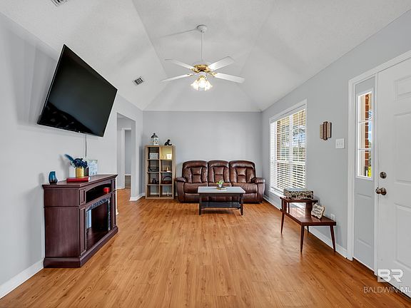 2nd image of 18793 Outlook Dr