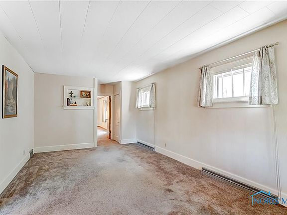 5th image of 4312 Eastway St