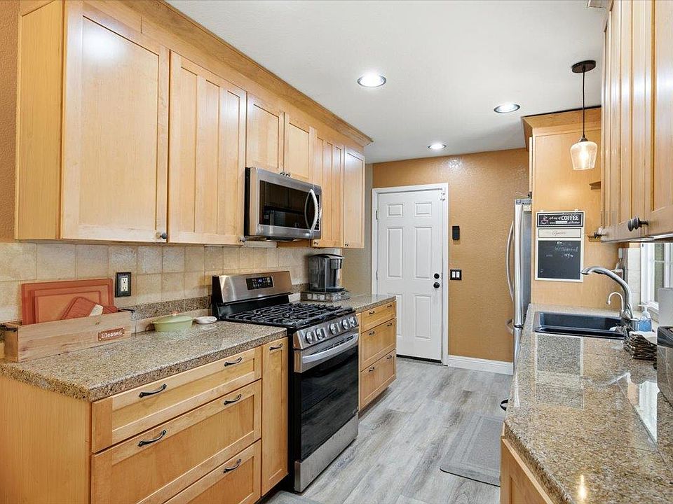 1st image of 5949 Rich Hill Dr