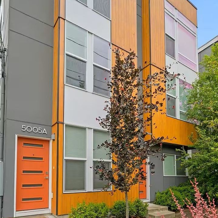 1st image of 5005 40th Ave NE #A