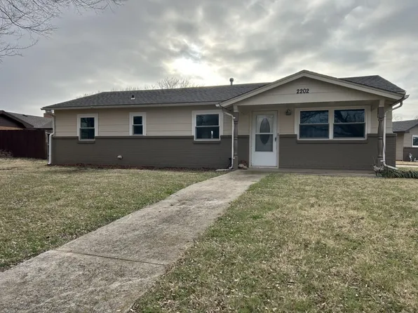 2202 Oak Ave, Woodward, OK 73801