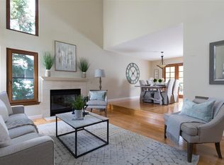 15 Via Barcelona, Moraga, CA 94556