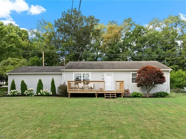 443 Dakota St, Canal Fulton, OH 44614