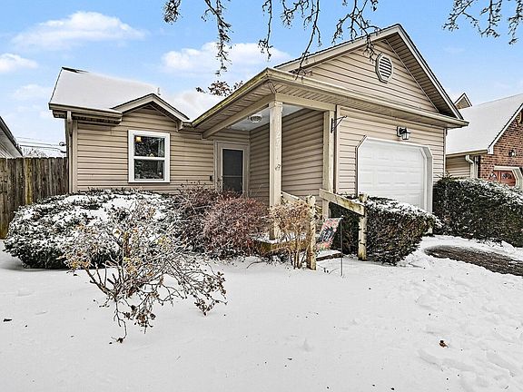 2nd image of 1125 Jonestown Ln
