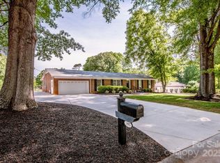 195 Brookfield Cir, Mooresville, NC 28115