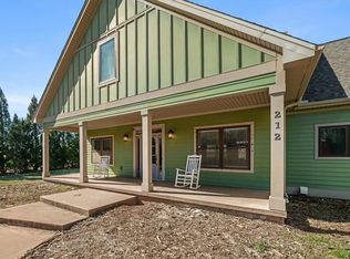 212 Winding Ln, Seneca, SC 29672