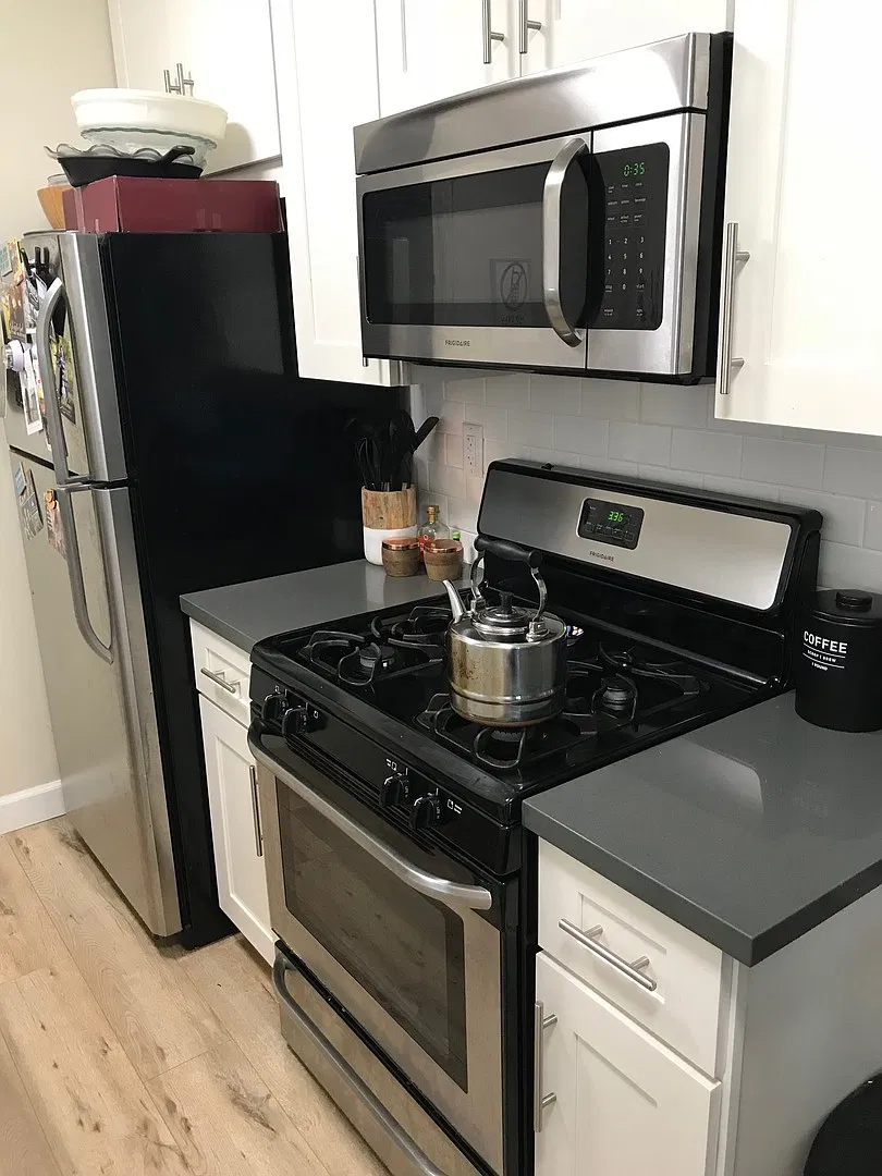 718 Indiana Ct — Photo 4