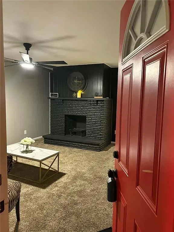2 bed, 1216 sqft, $1,300 — Photo 2