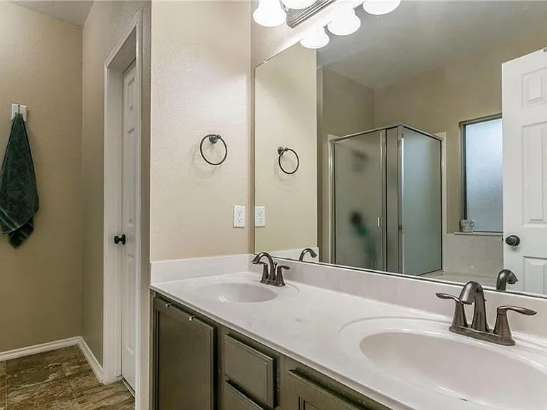 6707 Bayberry Dr — Photo 9