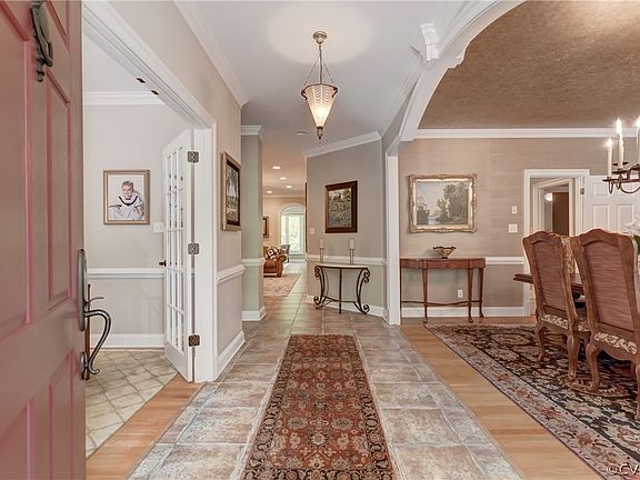 4th image of 306 Beechwood Dr