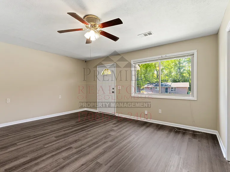 520 Asa Dr — Photo 5