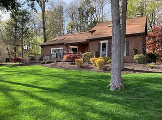 5002 Mountain Ridge Ln, Harrisburg, PA 17112