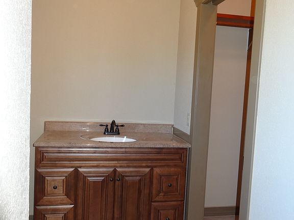 3/4 bath (w/adjoining laundry room) View #1