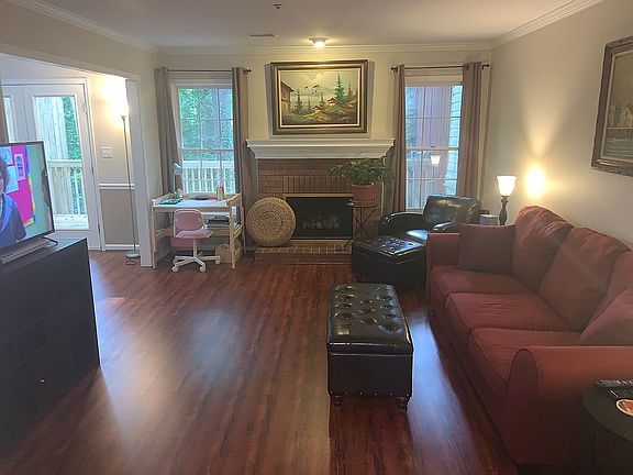 3rd image of 487 Salem Woods Dr SE