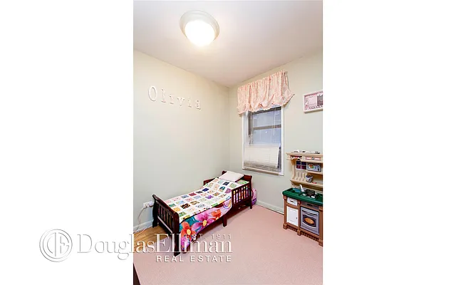 Sold by Douglas Elliman | media 4