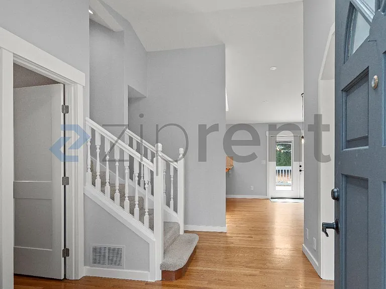 710 142nd St SW — Photo 3