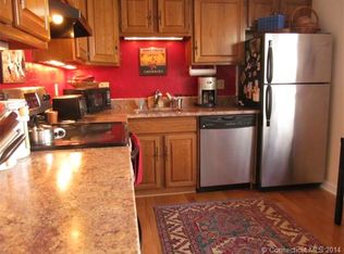 75 Founders Vlg, Clinton, CT 06413