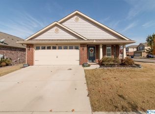600 Cove Water Ln NW, Madison, AL 35757