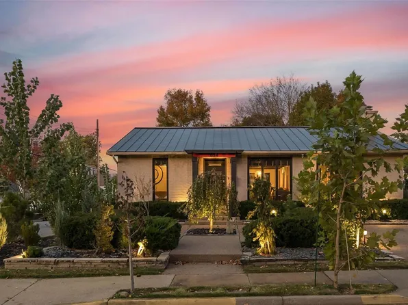 834 Madison St, Saint Charles, MO 63301