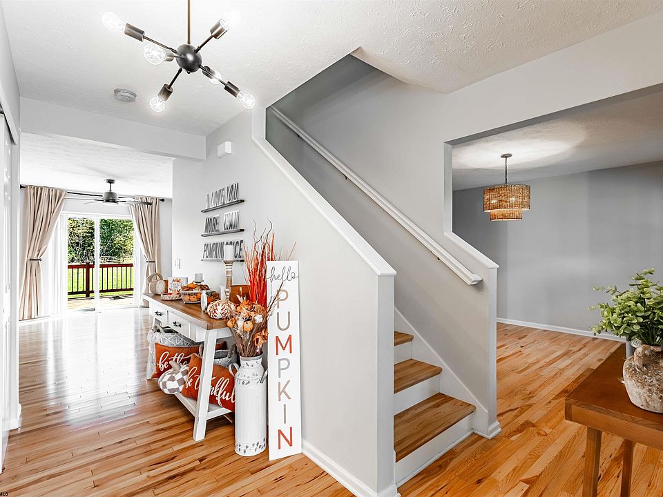 11th image of 195 Furfin Rd