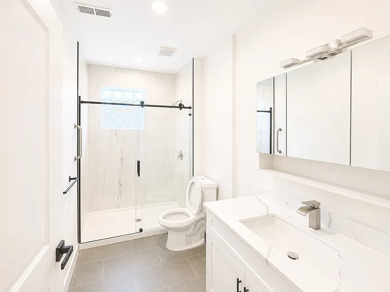 238 W 26th St #2 — Photo 11