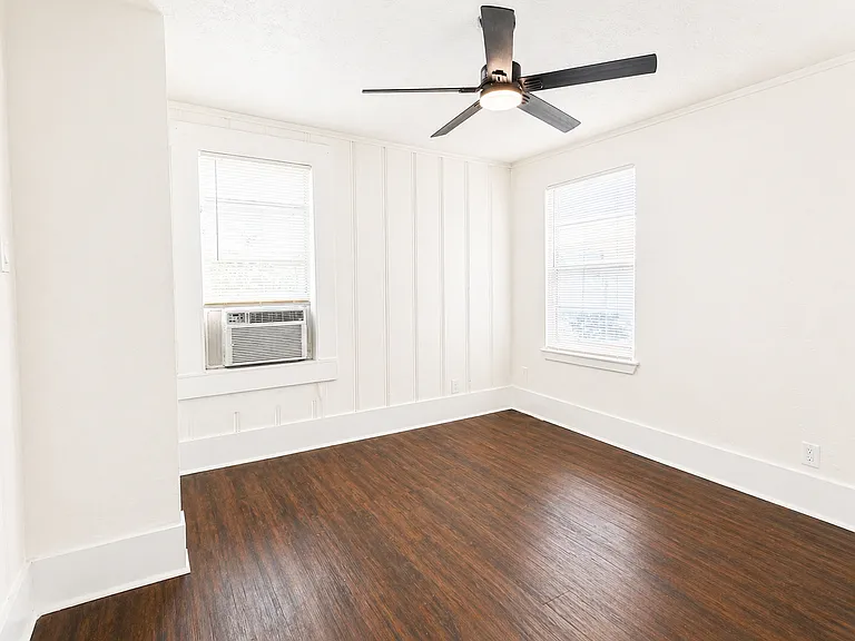 6833 Avenue C #3 — Photo 10
